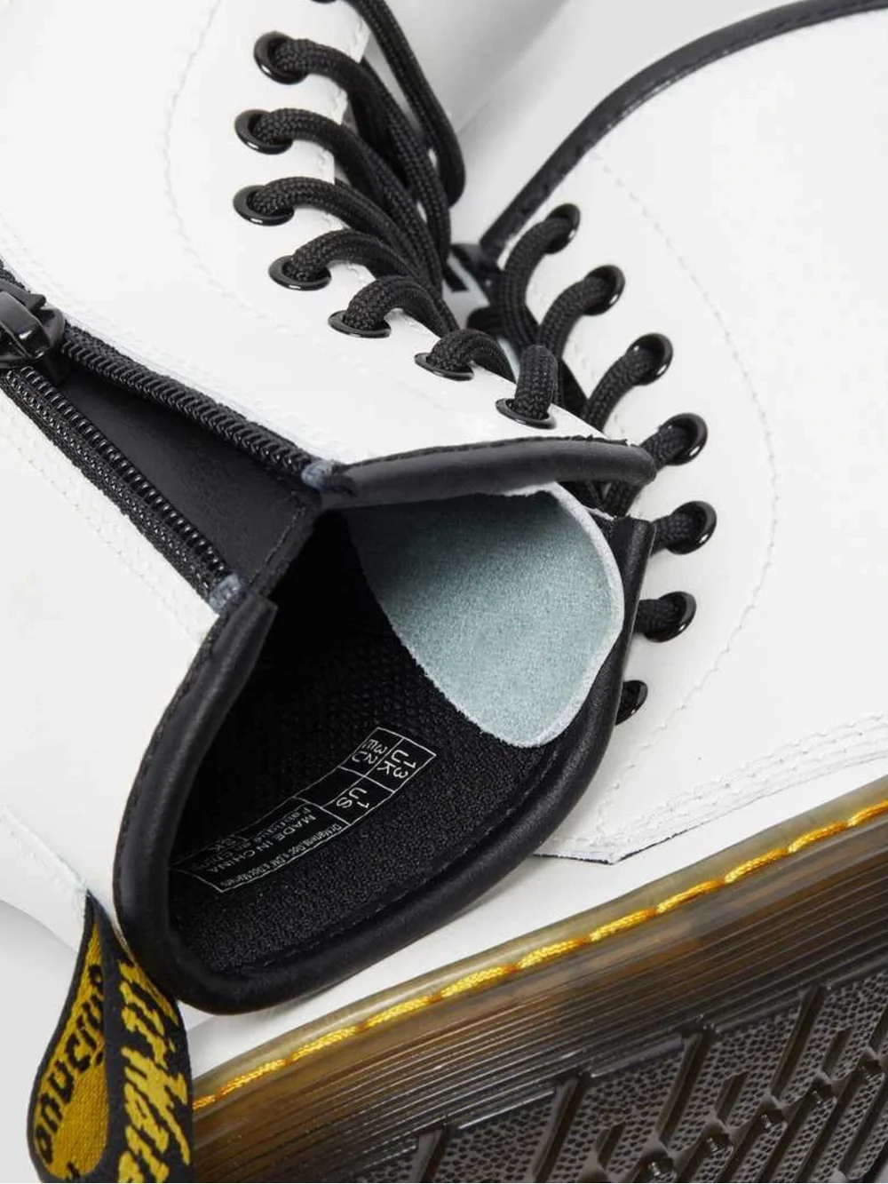Dr. Martens Zavala J Boots